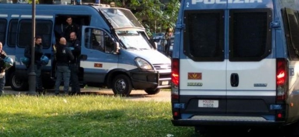 Spaccio di droga a Trento, cercano di ingoiare gli ovuli ma vengono fermati